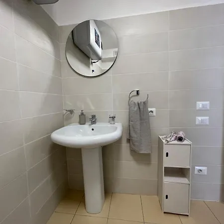 Apartment L'etrange Rendez-vous Tome 2 *